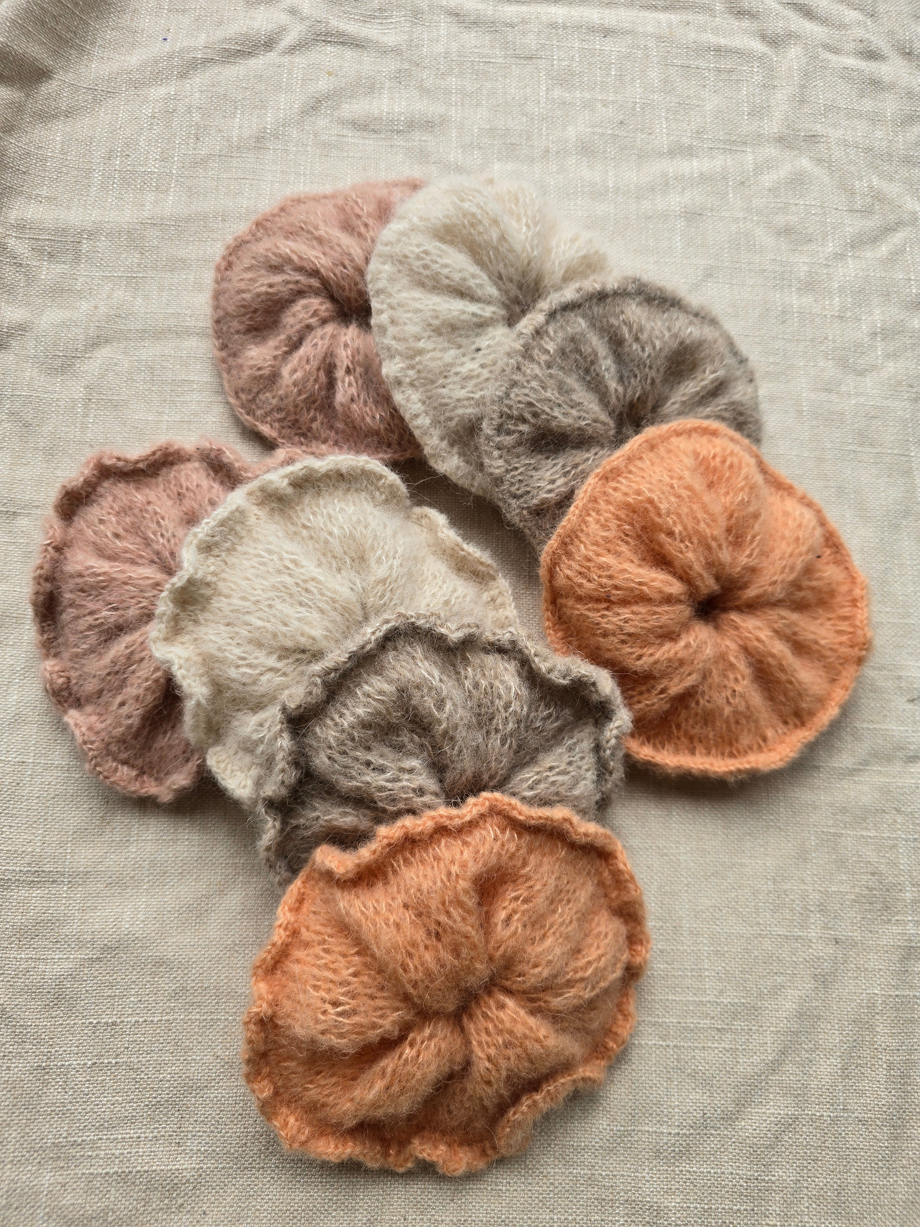 Brushed Alpaca Silk Knit Scrunchie - Curly Edge