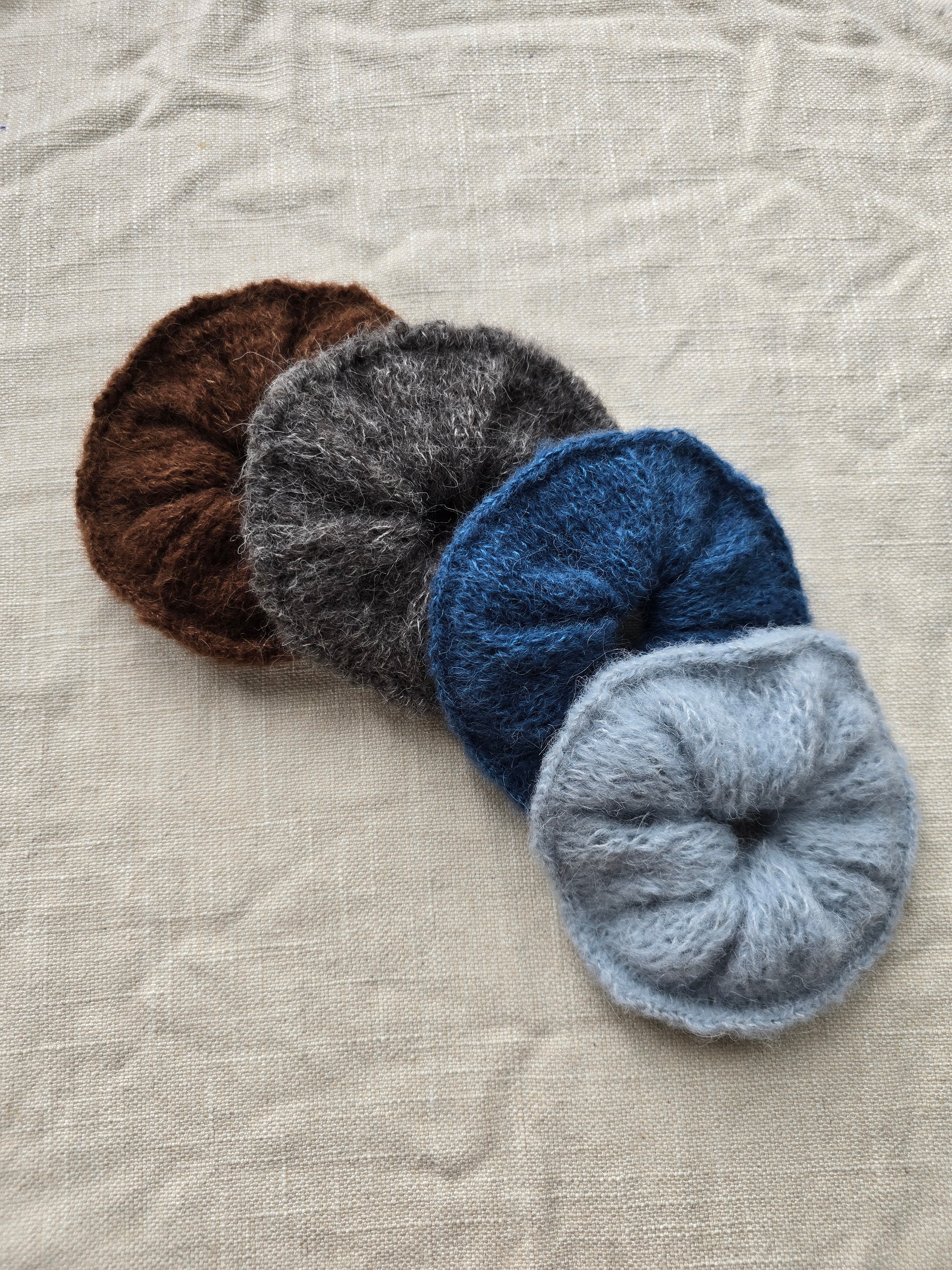 Brushed Alpaca Silk Knit Scrunchie - Classic Edge