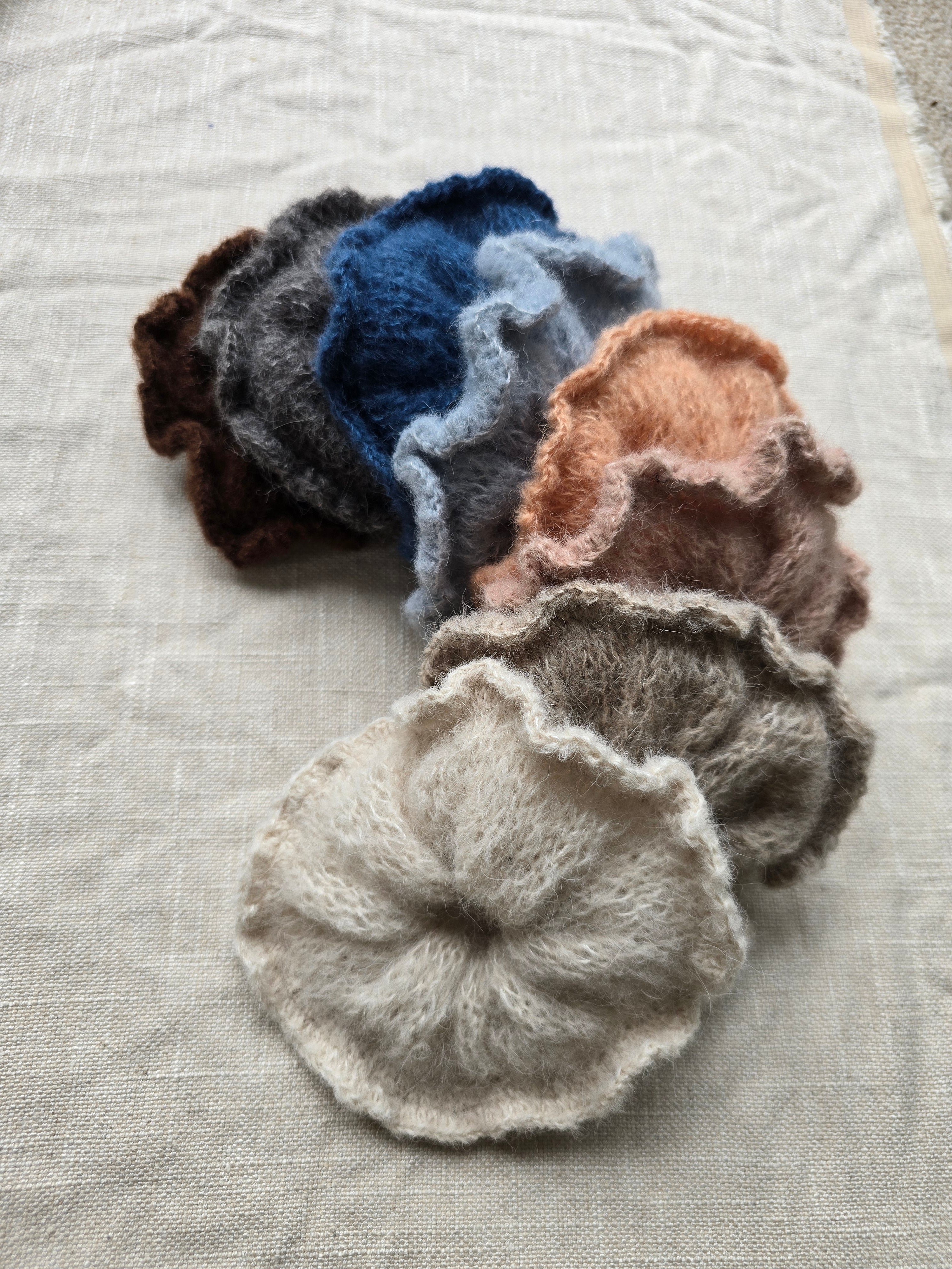 Brushed Alpaca Silk Knit Scrunchie - Curly Edge