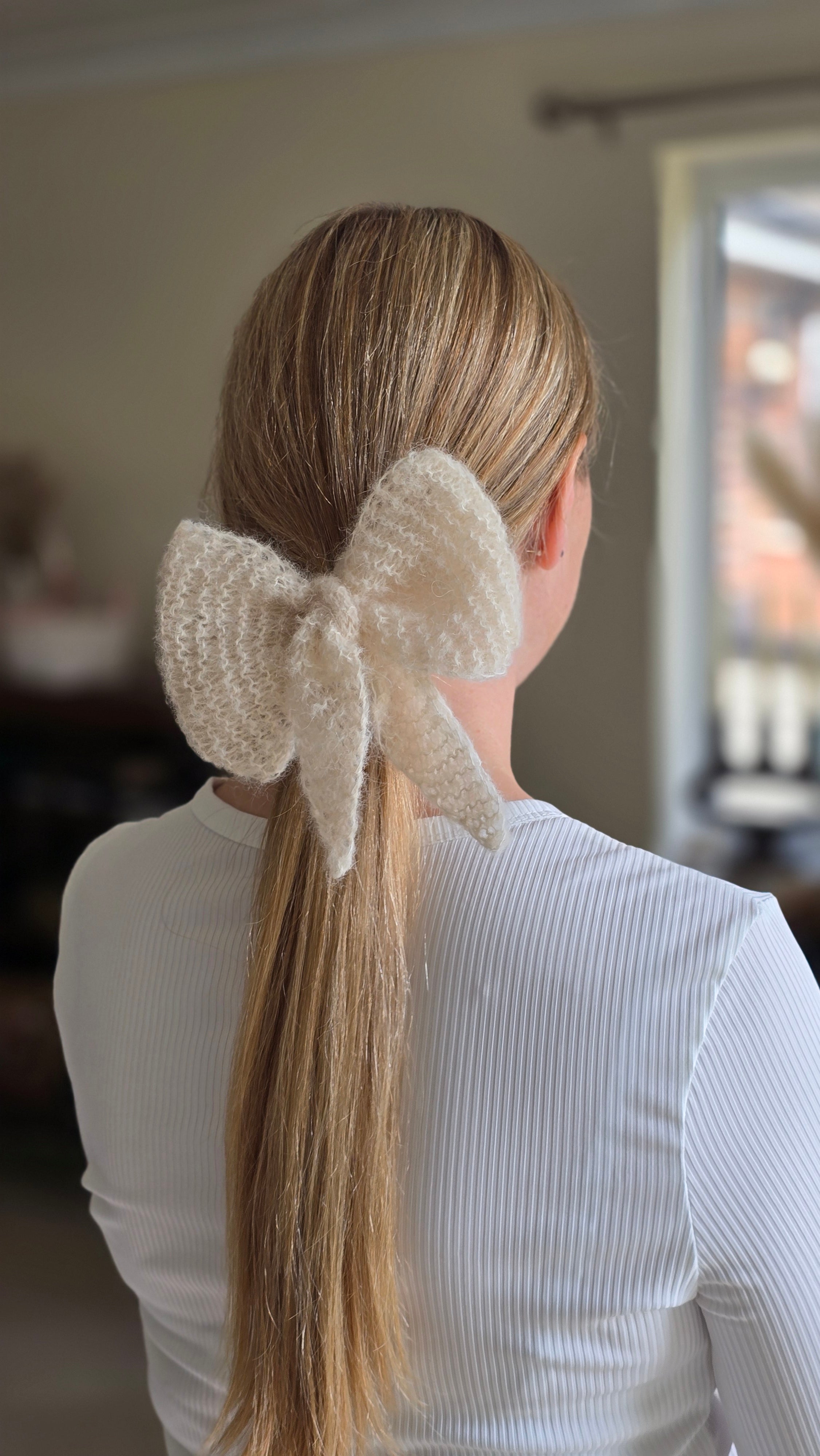 “Angel Wings” – Handmade Alpaca Silk Hair Accessory (2-in-1 Convertible Bow & Tie)