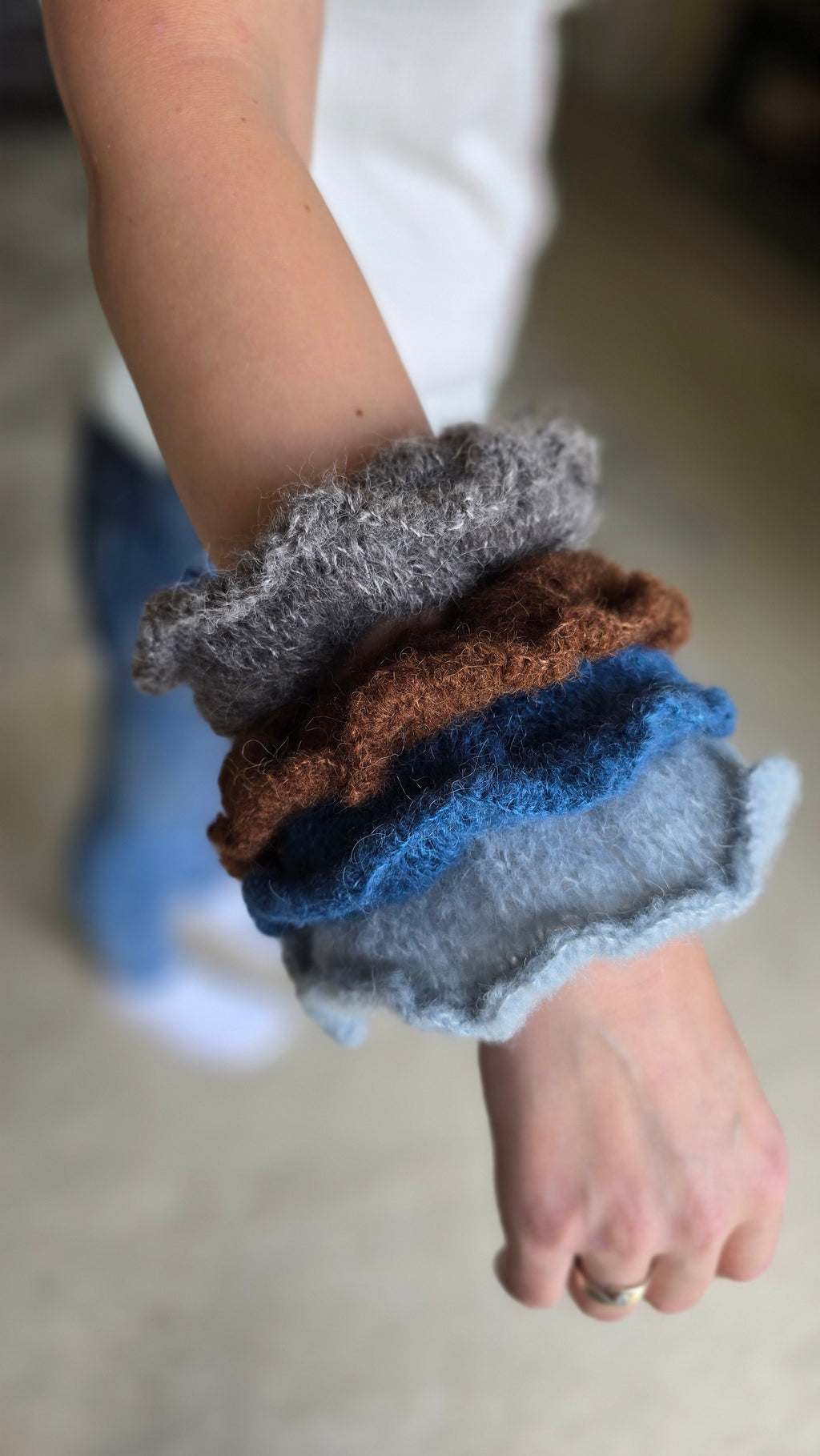 Brushed Alpaca Silk Knit Scrunchie - Curly Edge