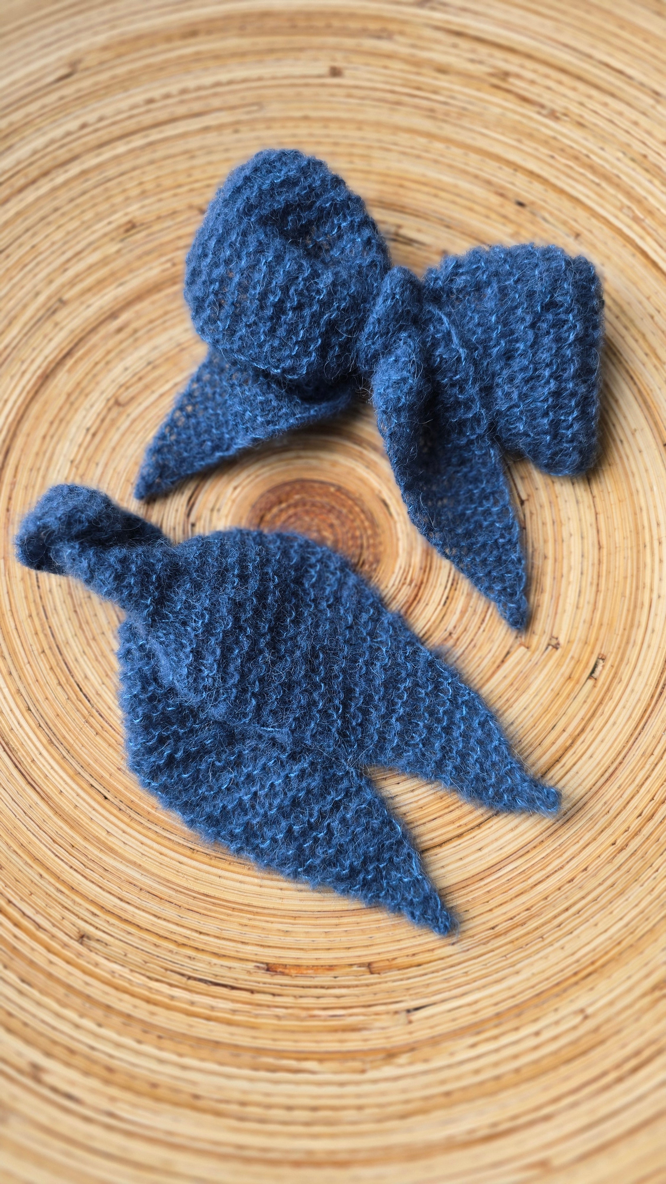 “Angel Wings” – Handmade Alpaca Silk Hair Accessory (2-in-1 Convertible Bow & Tie)