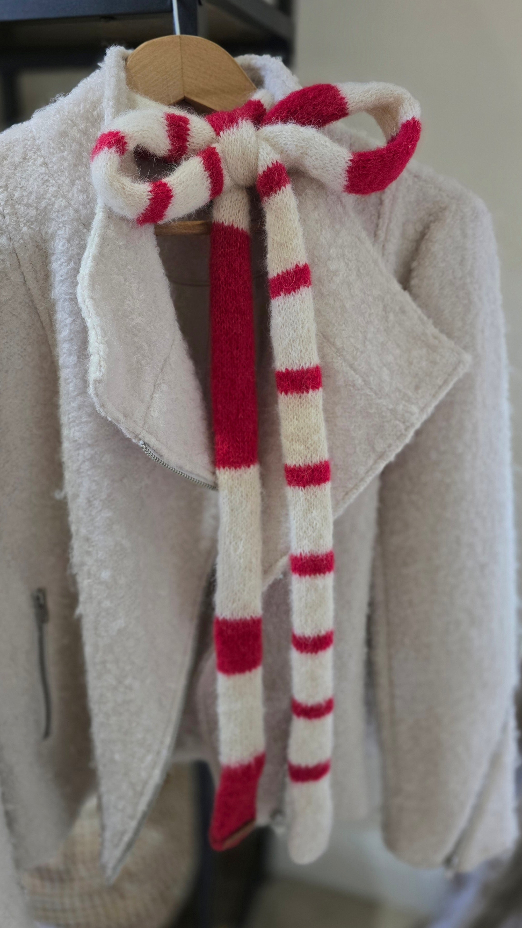 Candy Scarf – Handmade Alpaca & Mulberry Silk Neck Accessory